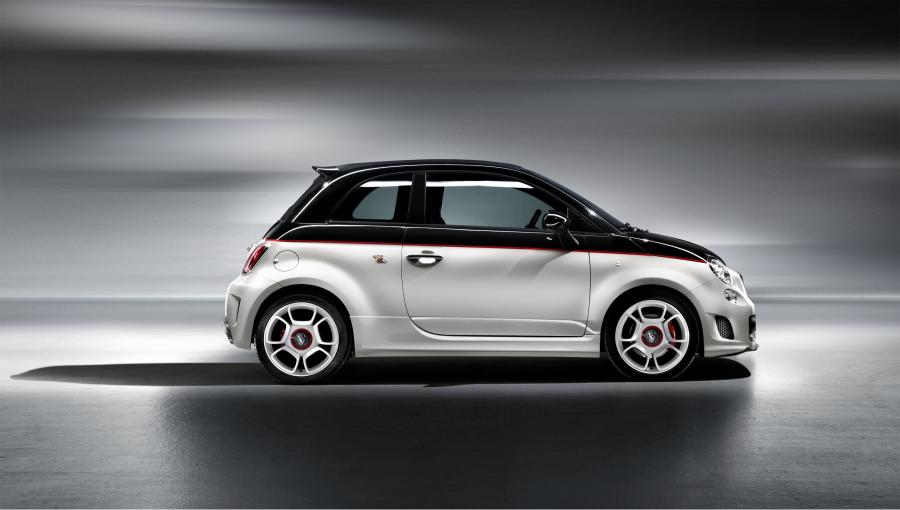  Abarth 500C 2010 года  (фото 44 из 48)